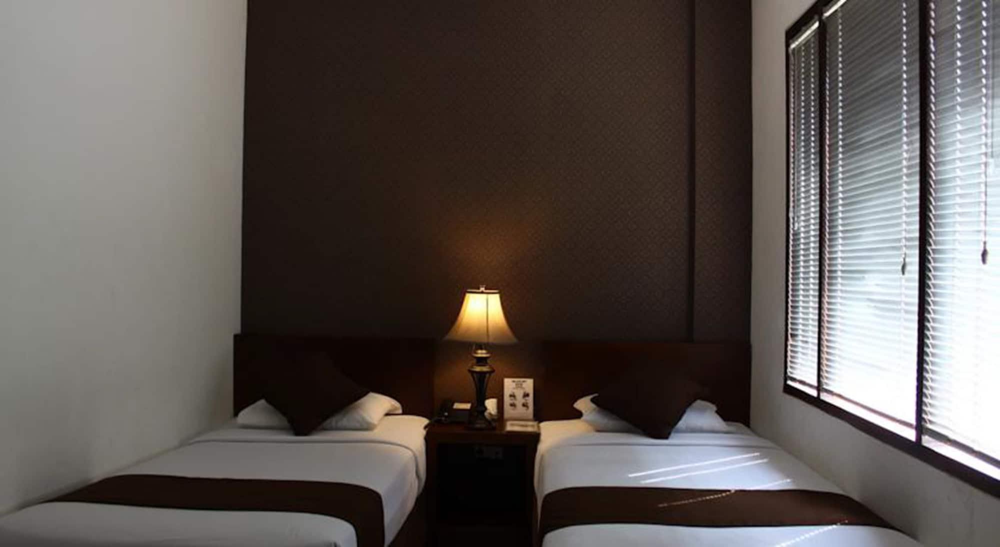 The Harmony Legian Hotel Кута Экстерьер фото