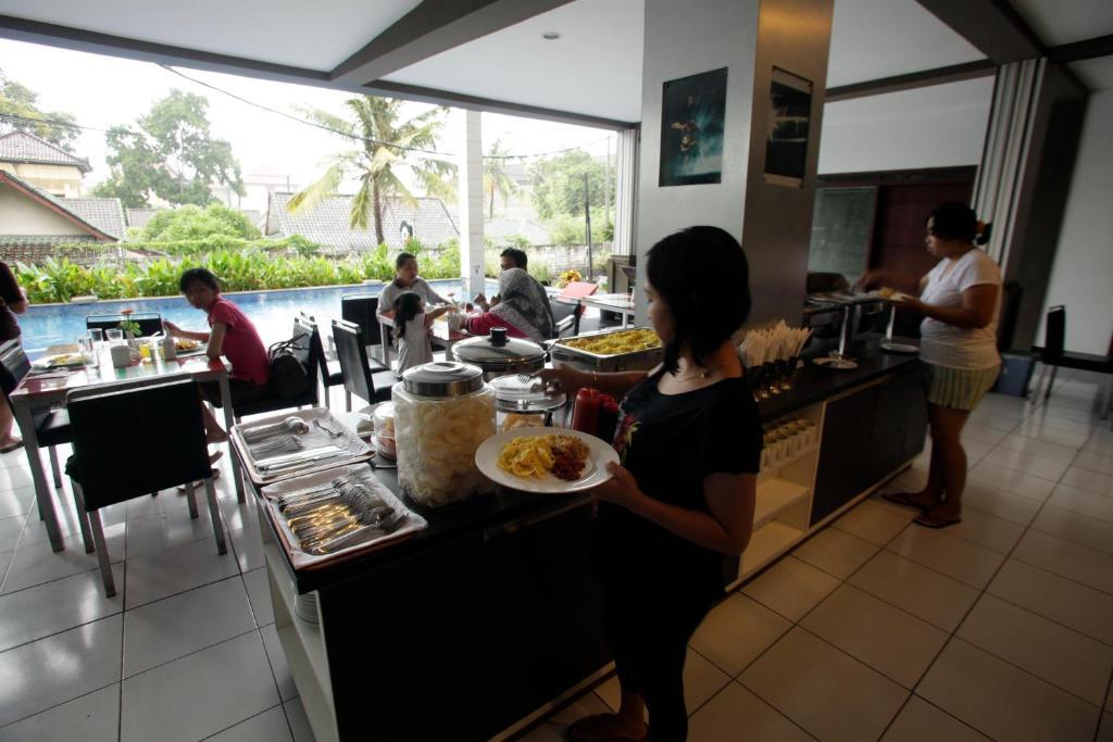 The Harmony Legian Hotel Кута Экстерьер фото