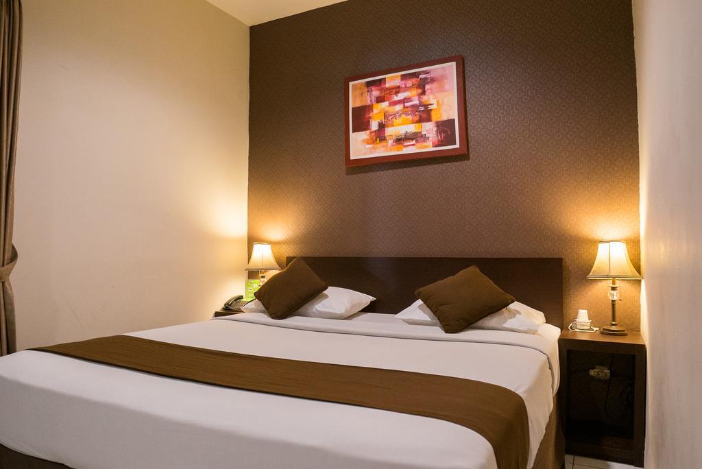 The Harmony Legian Hotel Кута Экстерьер фото